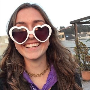 Meet your Posher, Ana